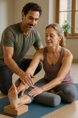 Yoga instruktor werden: der Weg zu gesundheitsorientierter Lehre und Ergonomie