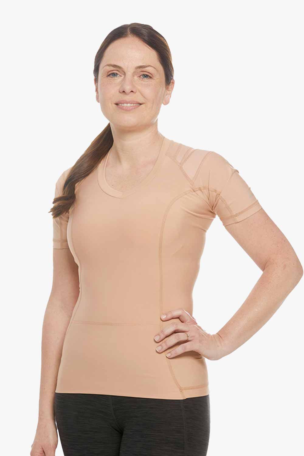 berufstätige Frau mit nude Posture Shirt